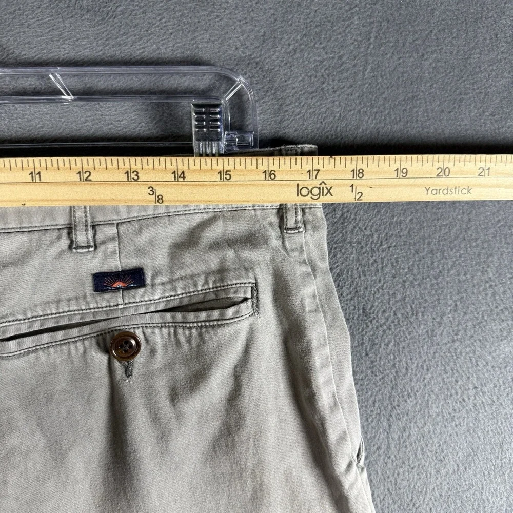 Faherty Men's Stone Gray Flat Front Shorts Size 35 Casual Summer
